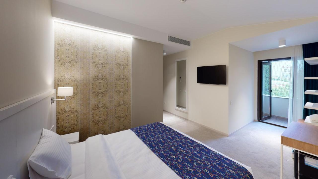 Epigraph Design Kosher Hotel Tiflis Exterior foto